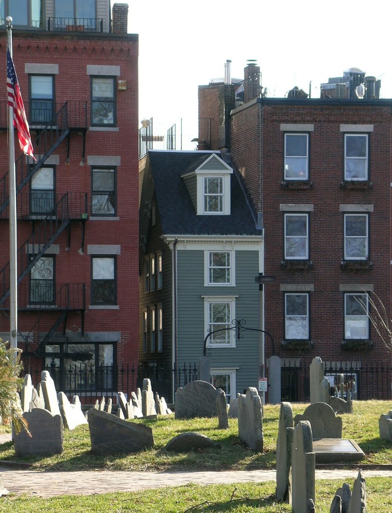 Illustration for article titled These Are the Narrowest Houses in the World